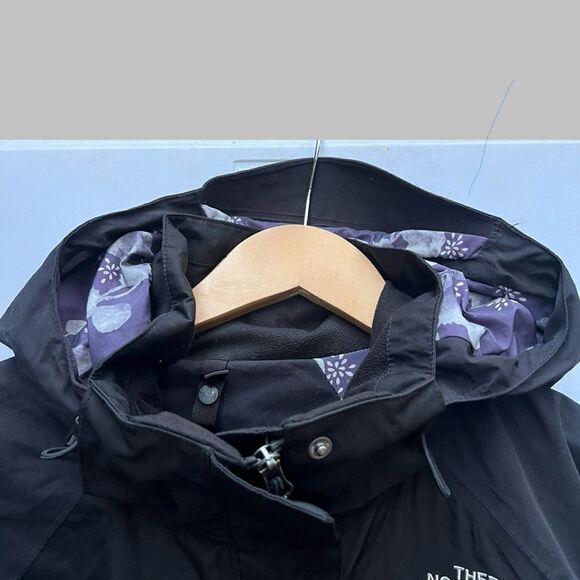 The North Face Triclimate Womens Medium Full  Zip Hooded Jacket - Picture 3 of 8